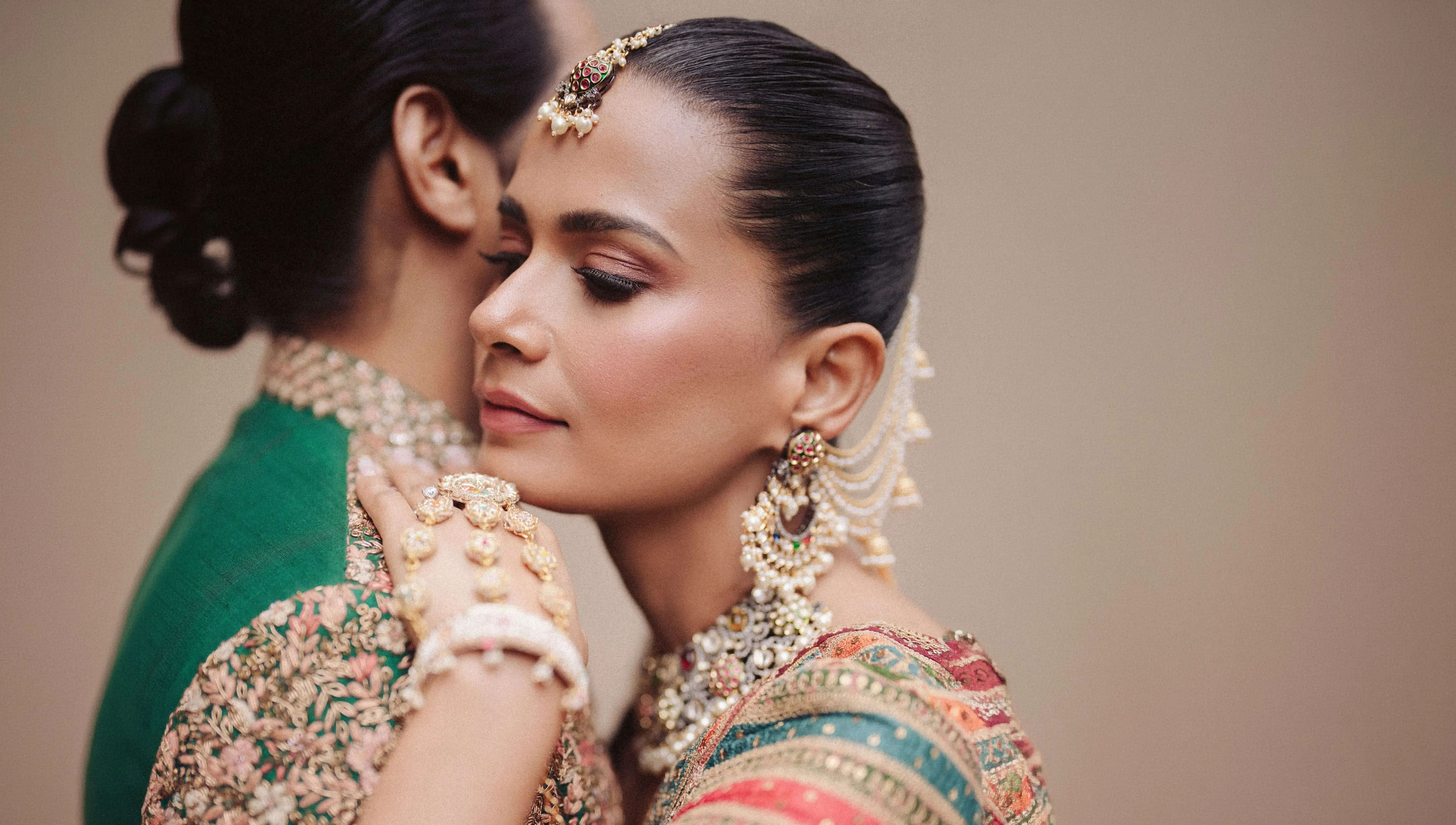 Bride and her sister before the ceremony